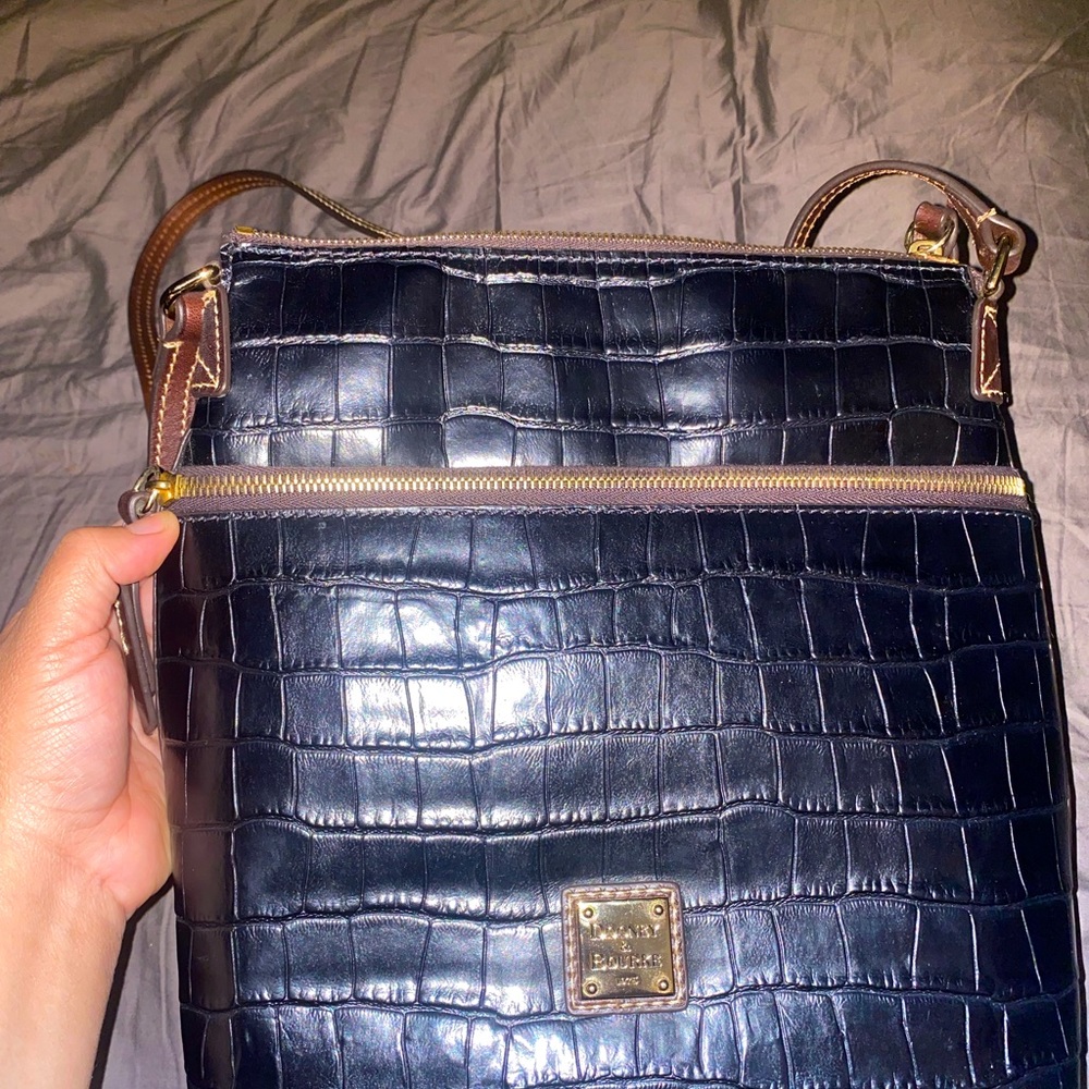 Dooney & Bourke bag
